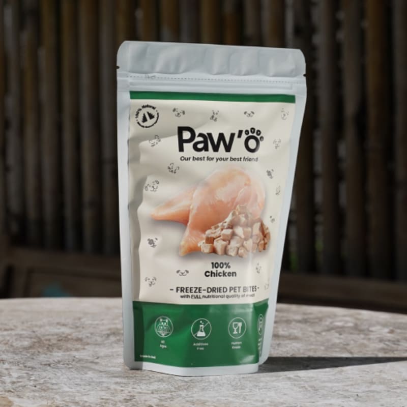 Paw'O Chicken Cube freeze-dried treats